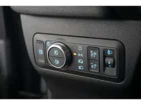 Ford Kuga (2023) thumbnail 19