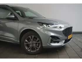 Ford Kuga (2023) thumbnail 39