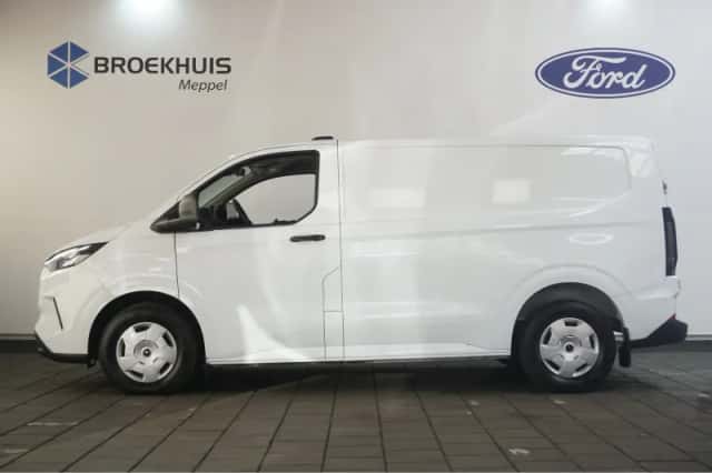 Ford Transit Custom (2024) thumbnail 3
