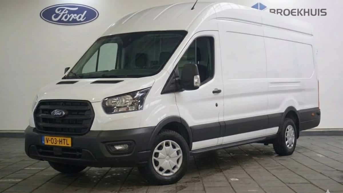 Ford Transit (2024) — foto 1