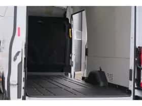 Ford Transit (2024) thumbnail 24