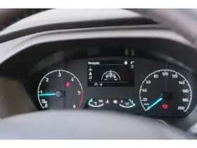 Ford Transit (2024) thumbnail 5