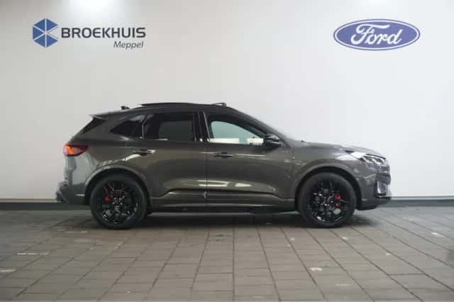 Ford Kuga (2026) thumbnail 2