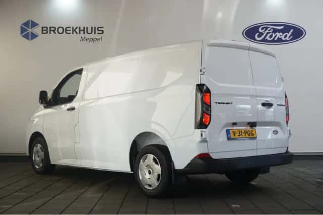 Ford Transit Custom (2024) thumbnail 4