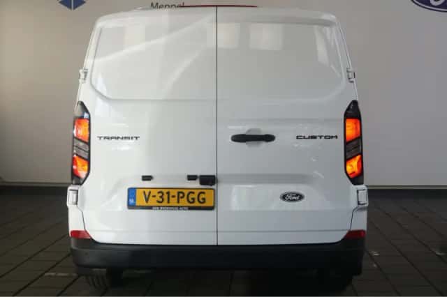 Ford Transit Custom (2024) thumbnail 5