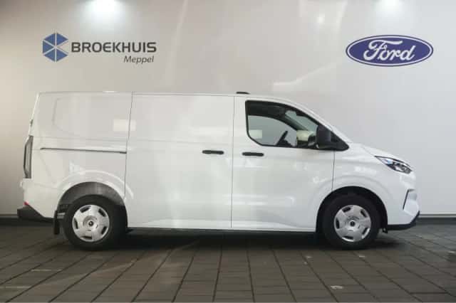 Ford Transit Custom (2024) thumbnail 6
