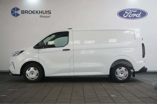 Ford Transit Custom (2024) thumbnail 3