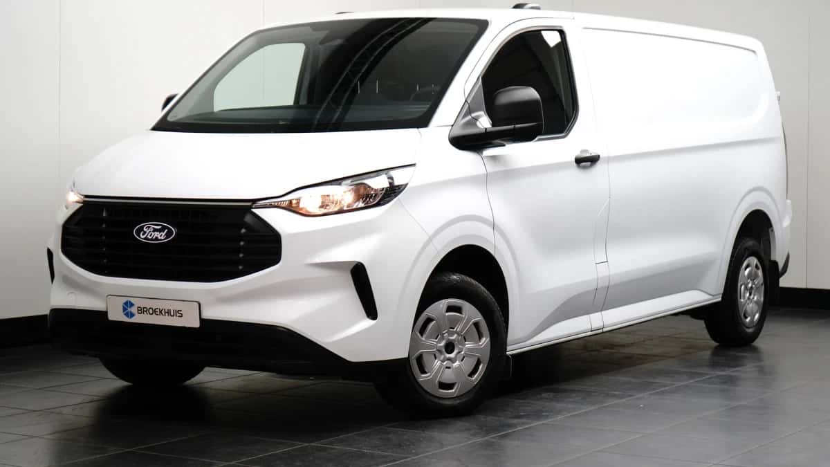 Ford Transit Custom (2024) — foto 1