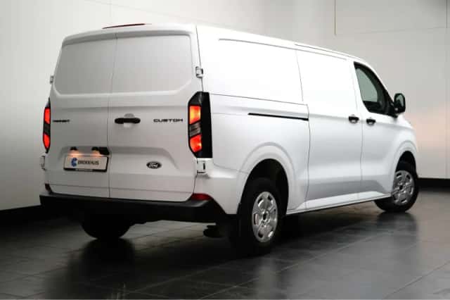 Ford Transit Custom (2024) thumbnail 4