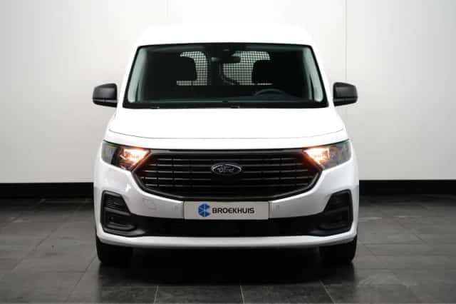 Ford Transit Connect (2024) thumbnail 2