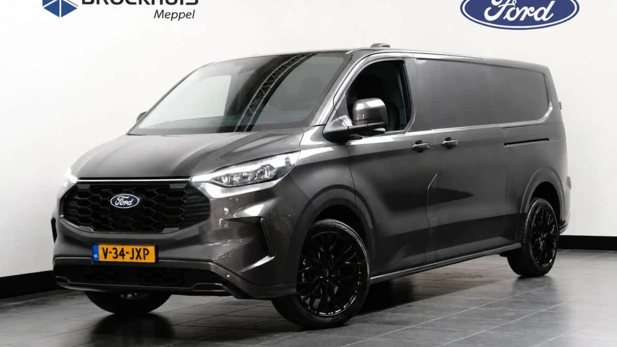 Ford Transit Custom (2024) — foto 1