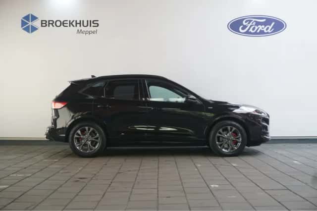 Ford Kuga (2021) thumbnail 6