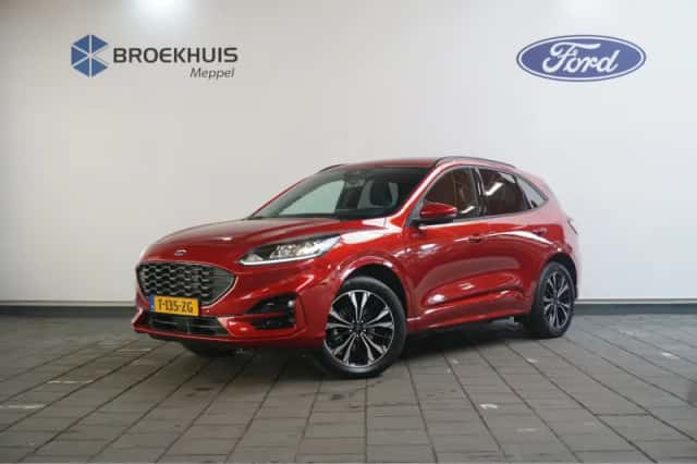 Ford Kuga (2023) thumbnail 1