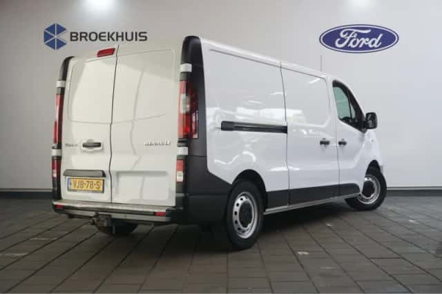 Renault Trafic (2021) thumbnail 4