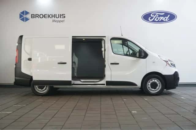 Renault Trafic (2021) thumbnail 5