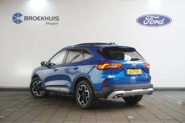 Ford Kuga (2024) thumbnail 4