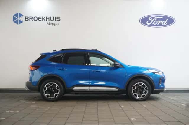 Ford Kuga (2024) thumbnail 6