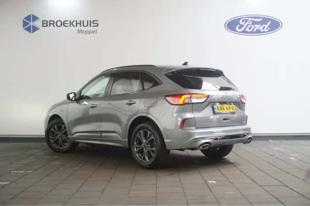 Ford Kuga (2023) thumbnail 6