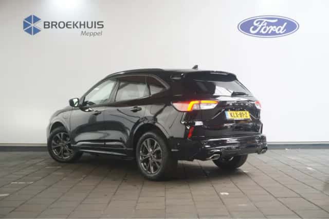 Ford Kuga (2023) thumbnail 5