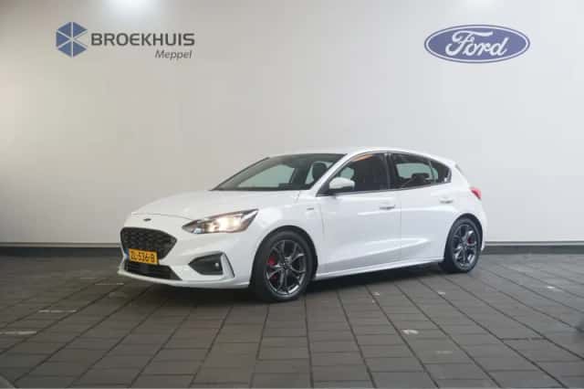 Ford Focus (2019) thumbnail 2