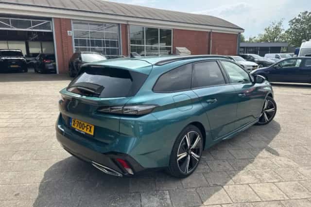 Peugeot 308 (2023) thumbnail 2