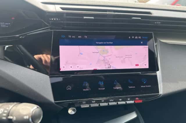 Peugeot 308 (2023) thumbnail 5