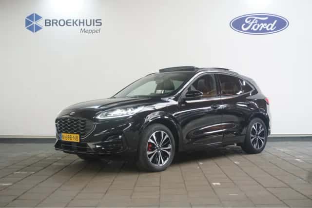 Ford Kuga (2022) thumbnail 4