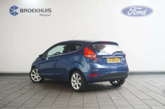 Ford Fiesta (2009) thumbnail 6