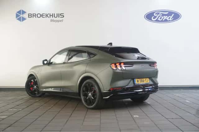Ford Mustang Mach-E (2021) thumbnail 5