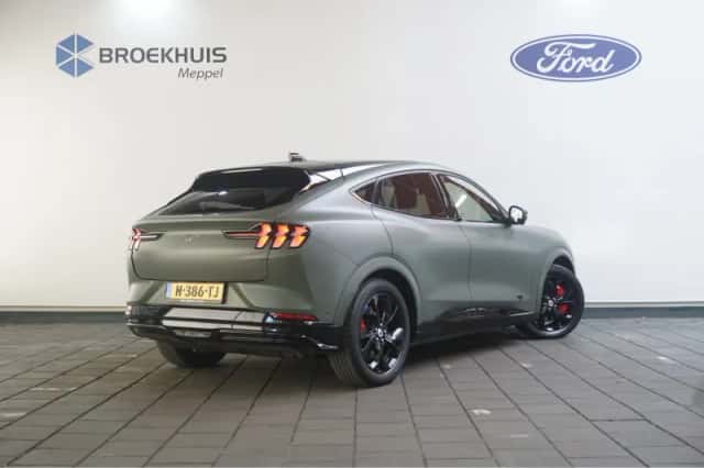 Ford Mustang Mach-E (2021) thumbnail 6
