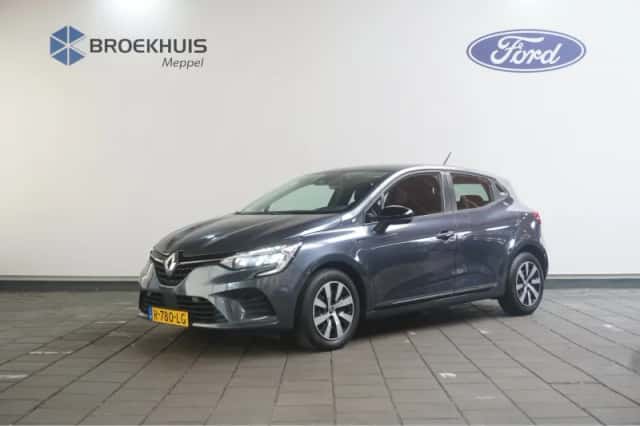 Renault Clio (2022) thumbnail 2