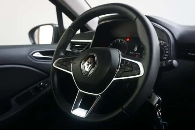 Renault Clio (2022) thumbnail 5