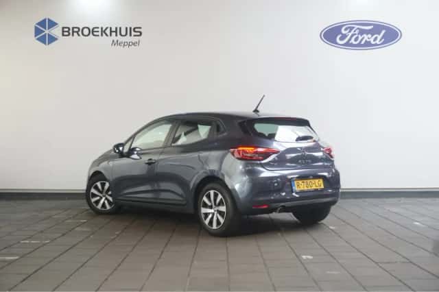 Renault Clio (2022) thumbnail 6