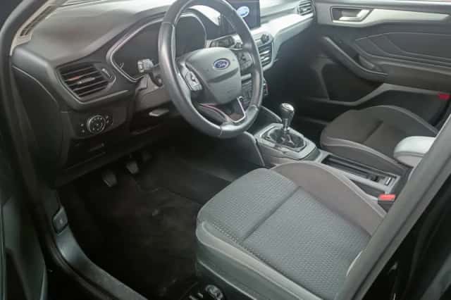 Ford Focus (2019) thumbnail 4