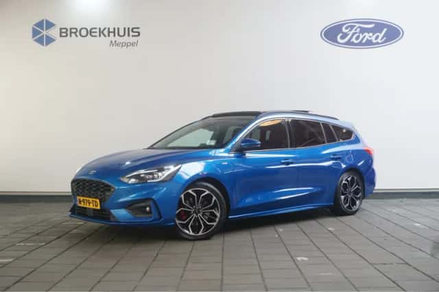 Ford Focus (2022) thumbnail 1