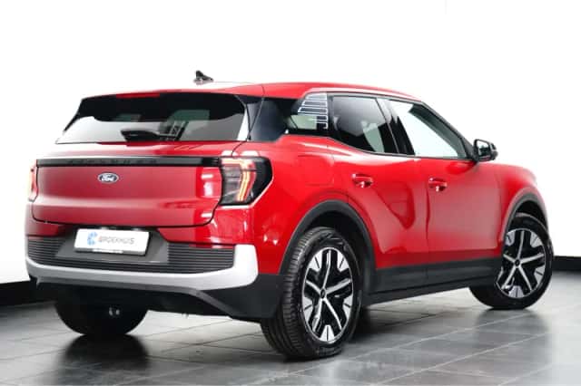 Ford Explorer (2025) thumbnail 4