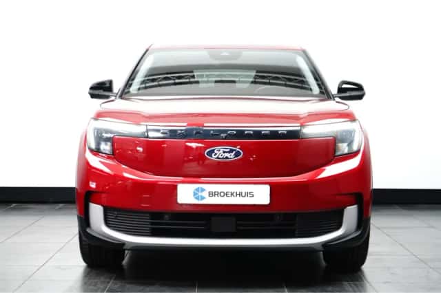 Ford Explorer (2025) thumbnail 5