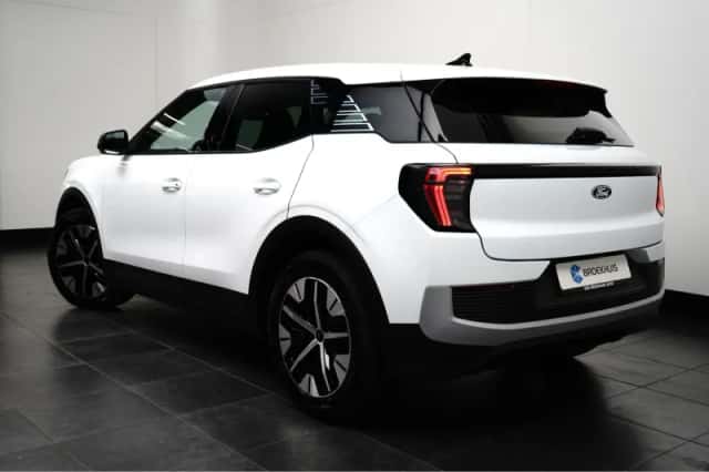 Ford Explorer (2025) thumbnail 5