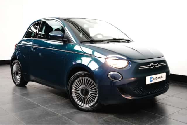 Fiat 500 (2023) thumbnail 3
