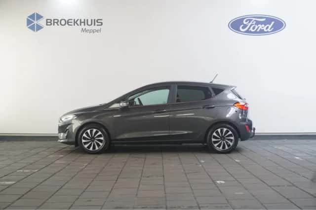 Ford Fiesta (2022) thumbnail 3