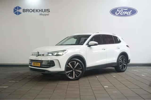 Volkswagen Tiguan (2024) thumbnail 1