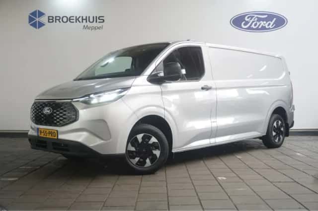 Ford E-Transit Custom (2026) thumbnail 1