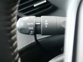 Peugeot 2008 (2021) thumbnail 11