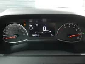 Peugeot 2008 (2021) thumbnail 14