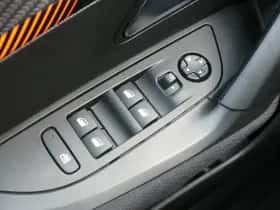 Peugeot 2008 (2021) thumbnail 23