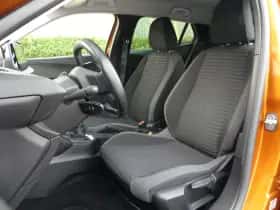 Peugeot 2008 (2021) thumbnail 24