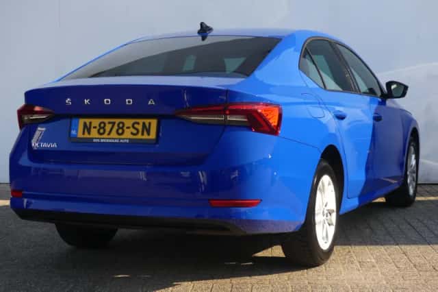 Škoda Octavia (2022) thumbnail 5