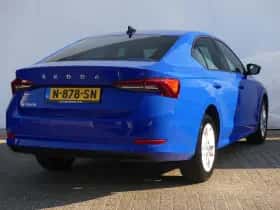 Škoda Octavia (2022) thumbnail 5