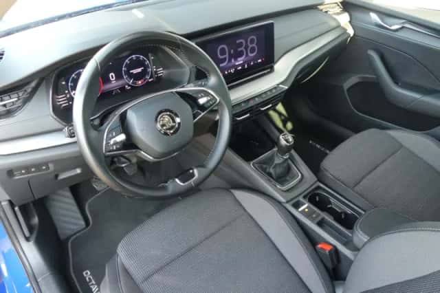 Škoda Octavia (2022) thumbnail 6