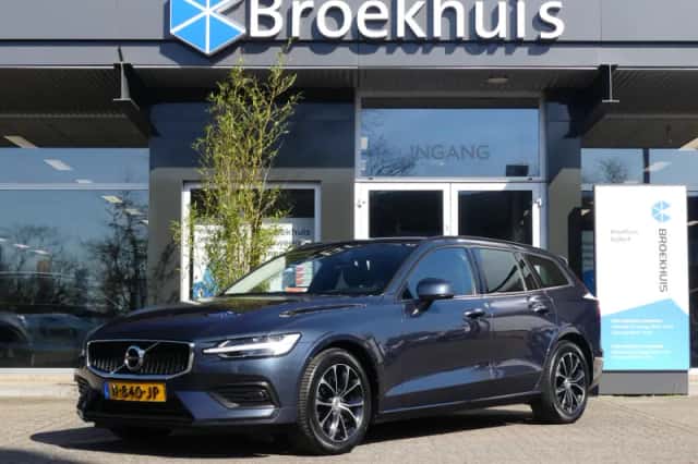 Volvo V60 (2021) thumbnail 1